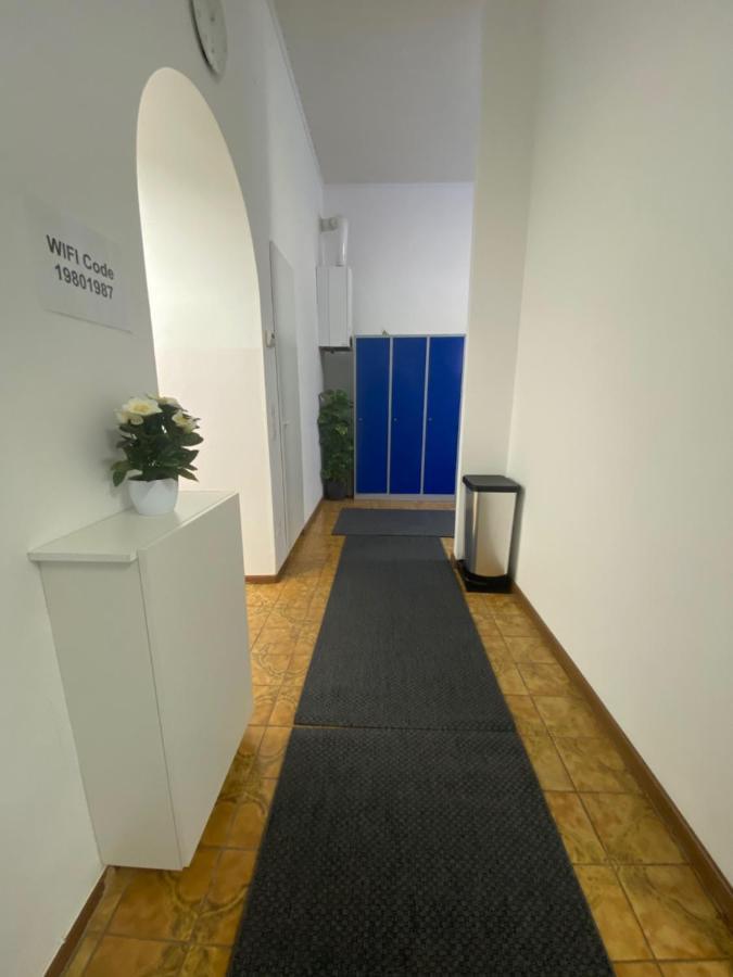 Space Home Apartment - Central Station # Hauptbahnhof Wenen Buitenkant foto