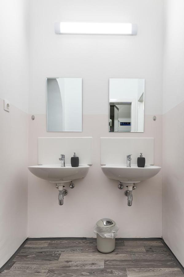 Space Home Apartment - Central Station # Hauptbahnhof Wenen Buitenkant foto